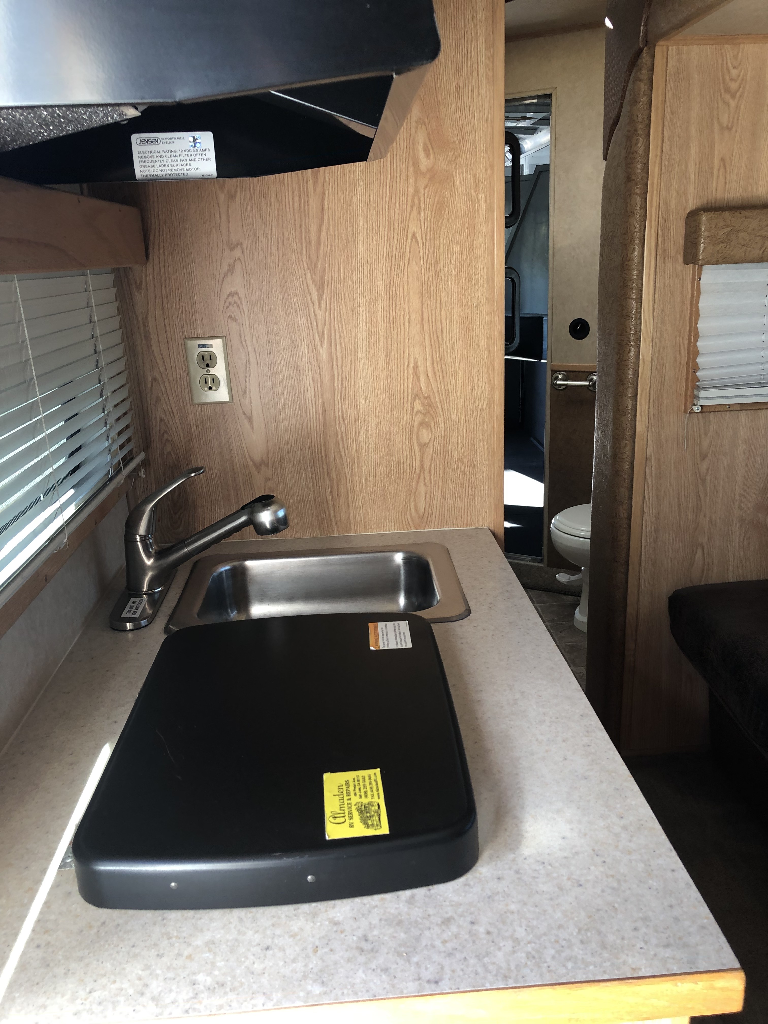 2007 Sundowner LQ 4H SLIDE OUT LQ