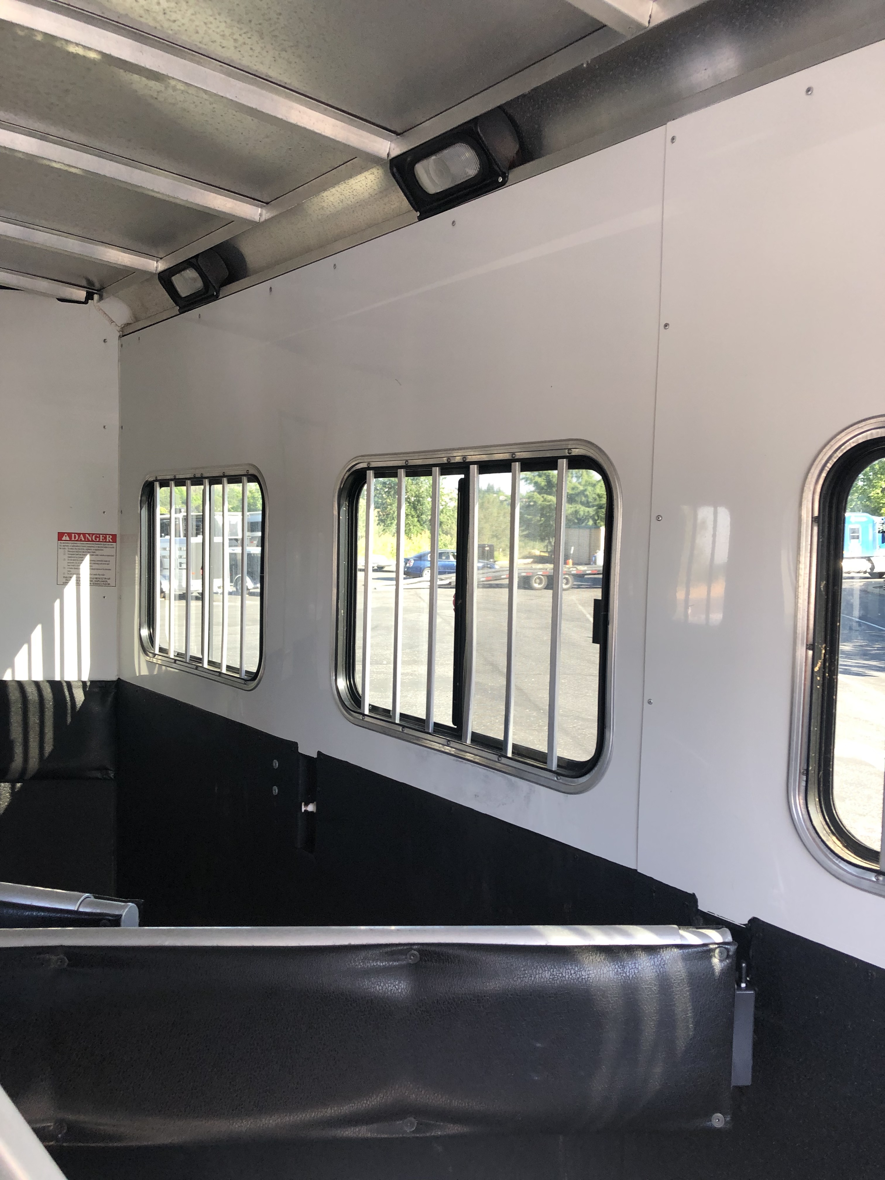 2007 Sundowner LQ 4H SLIDE OUT LQ