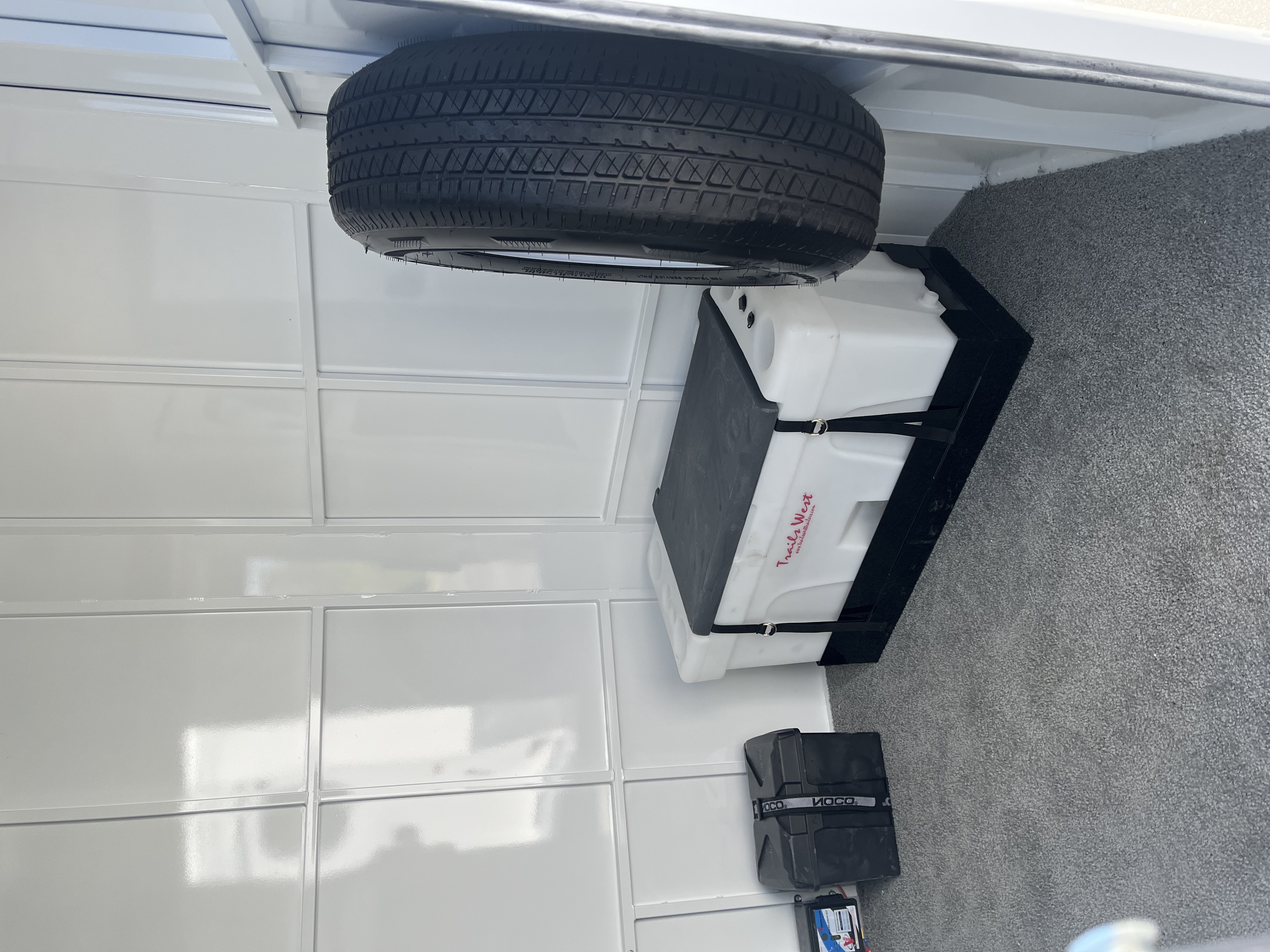 2027 Trails West BP 2H ROYALE SXS TACK Horse Trailer