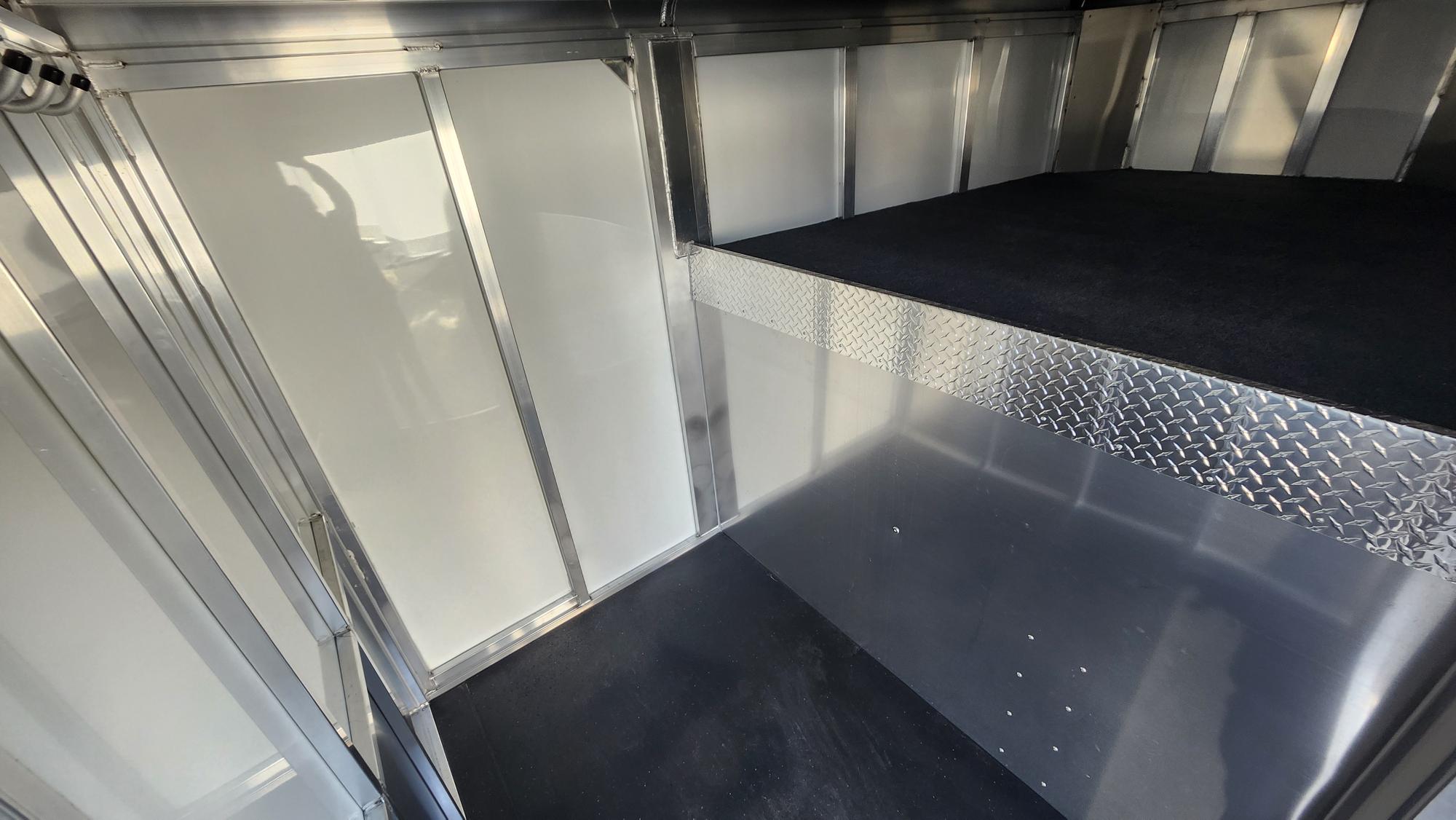 2026 Sundowner GN 20' Rancher TR Horse Trailer