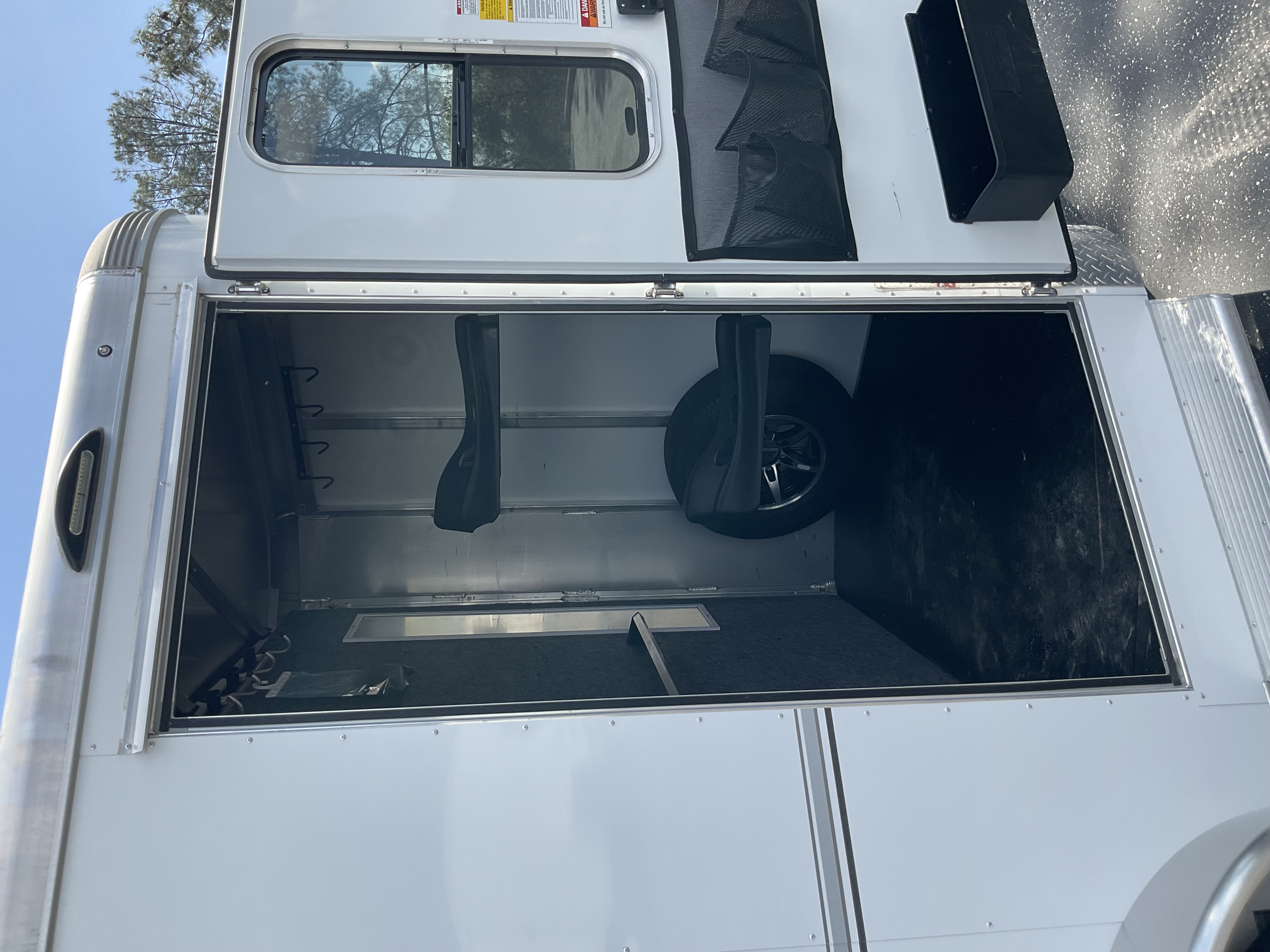 2023 Sundowner BP 2H SPORTMAN Horse Trailer