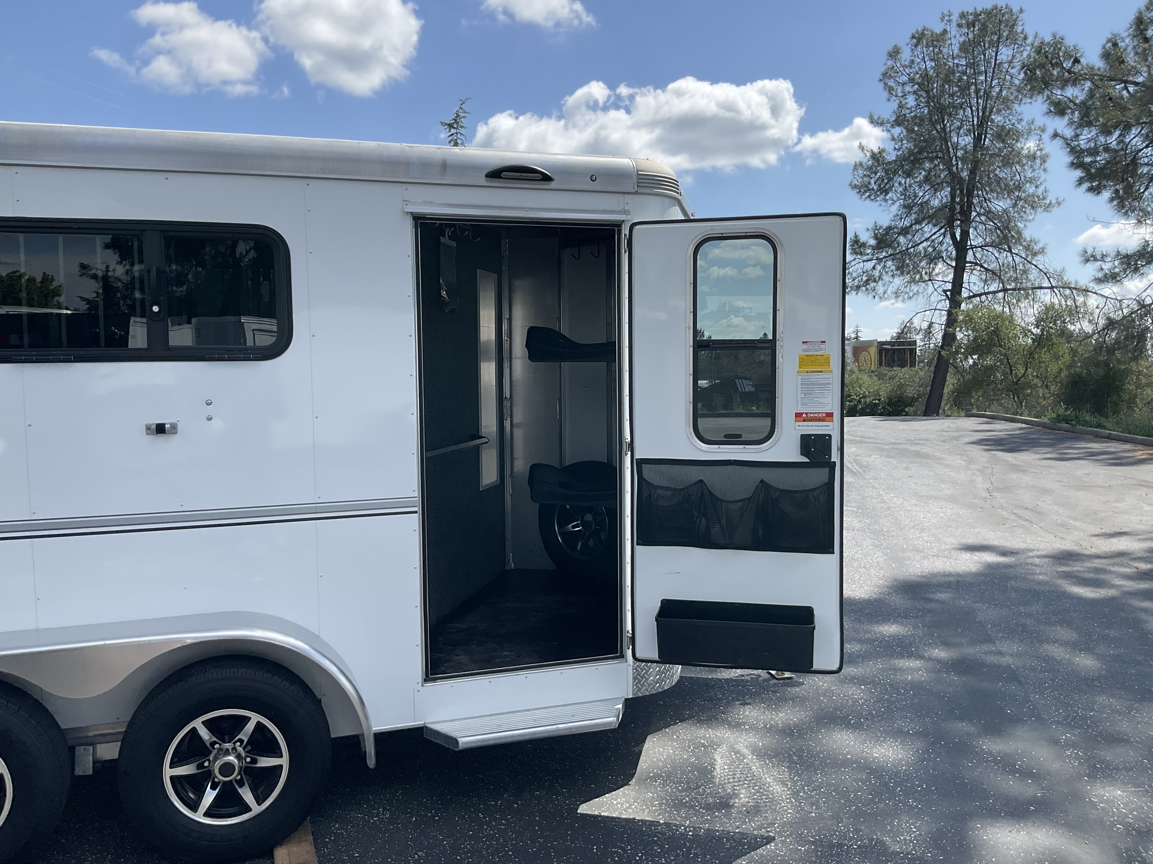 2023 Sundowner BP 2H SPORTMAN Horse Trailer