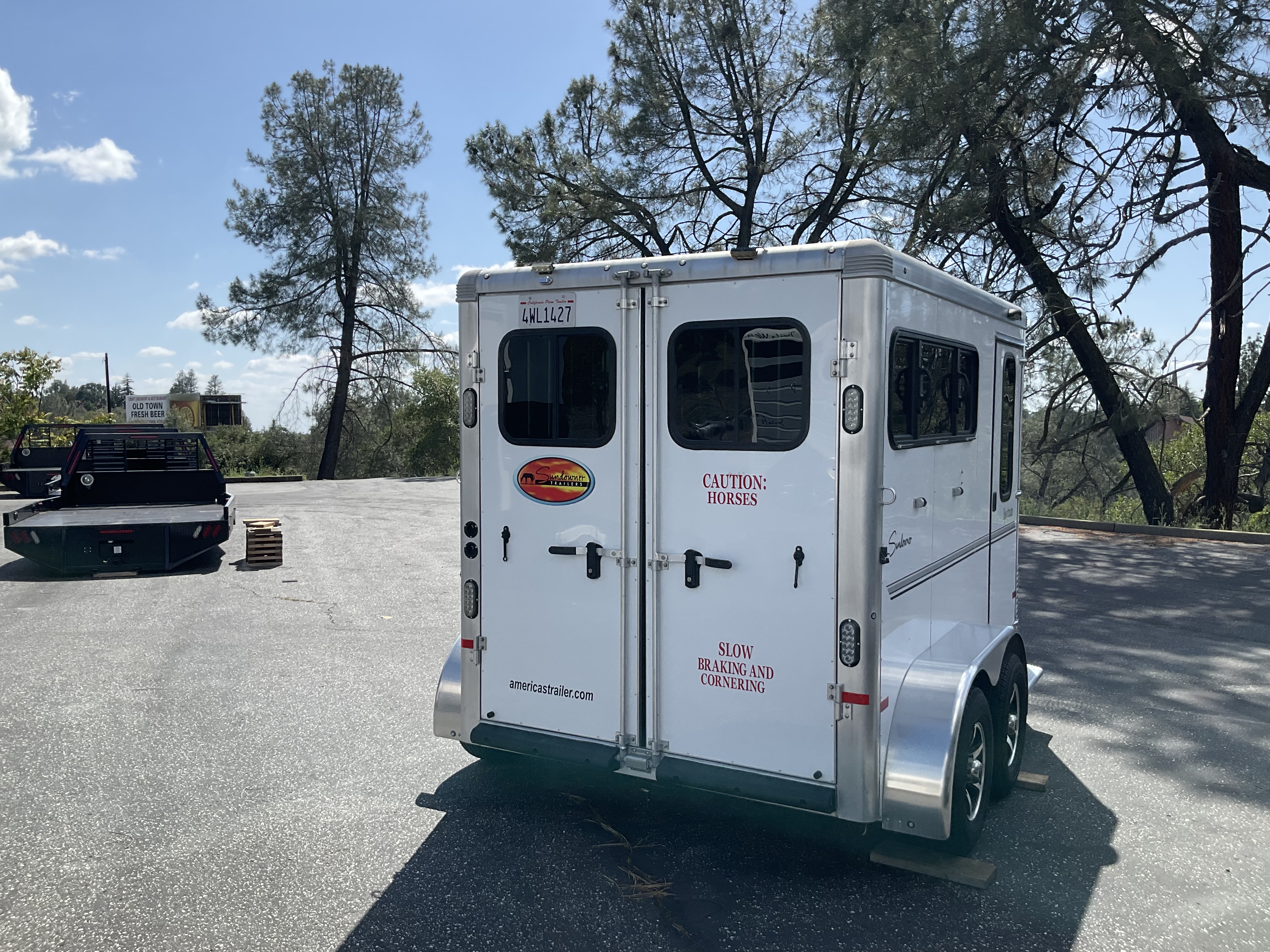 2023 Sundowner BP 2H SPORTMAN Horse Trailer
