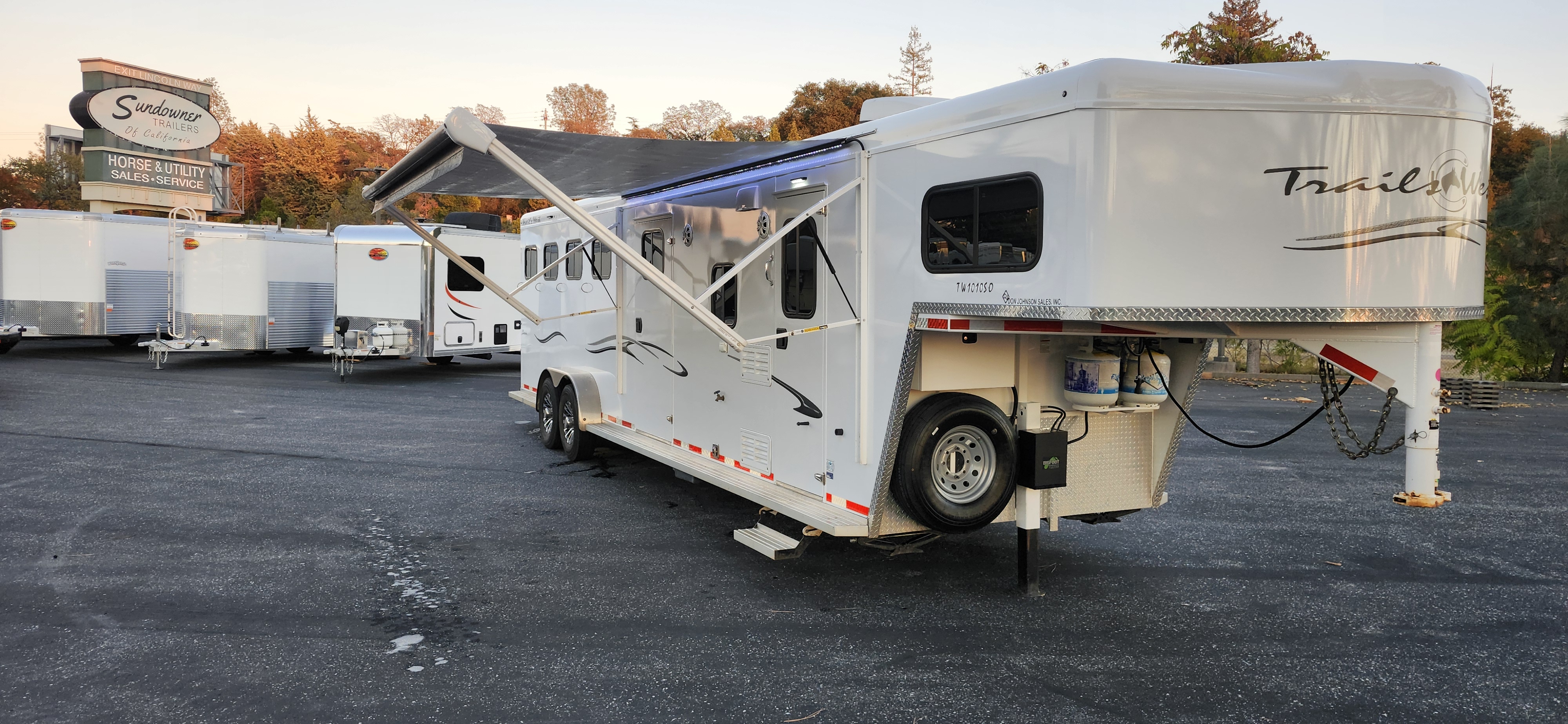 2023 Trails West LQ 4H 10 x 10 SO LQ