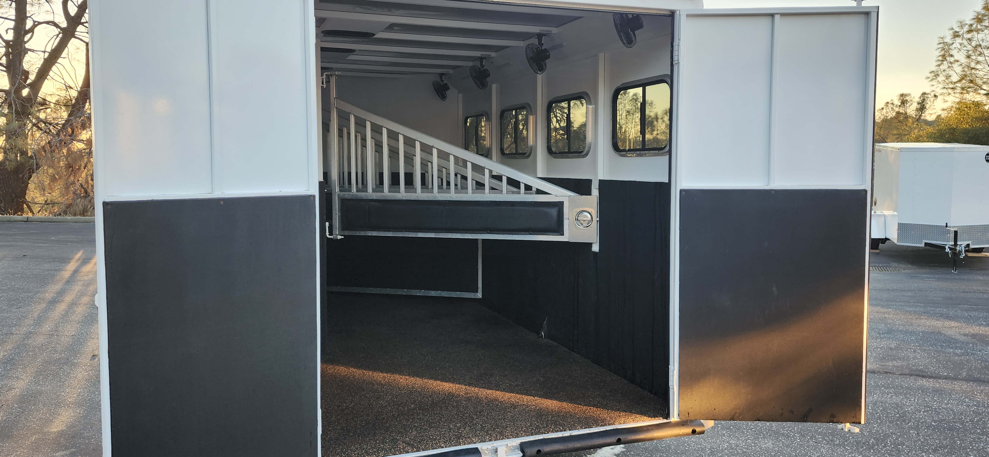 2023 Trails West LQ 4H 10 x 10 SO LQ