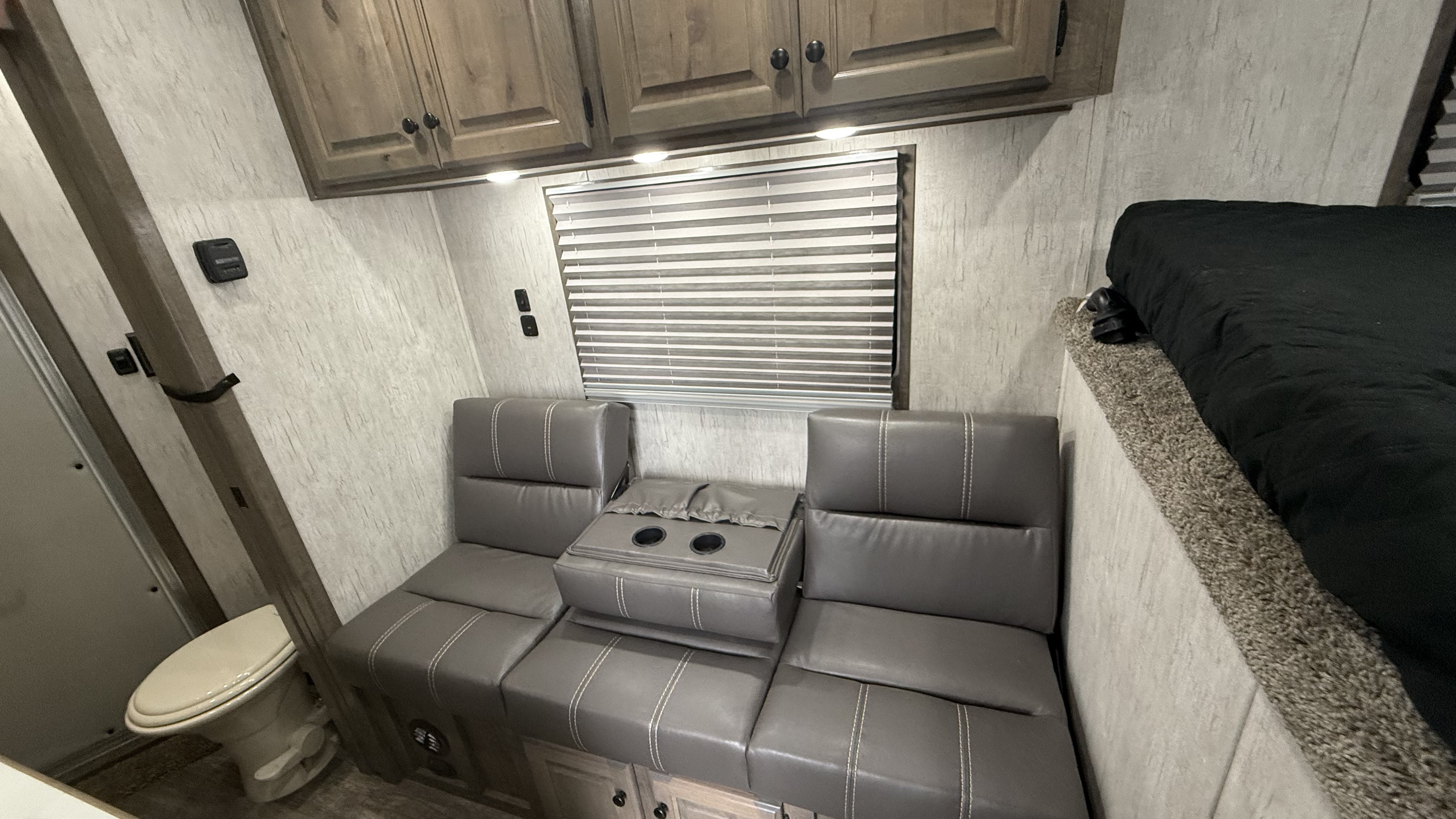 2025 Sundowner LQ 3H SANTA FE WB 6906 LQ