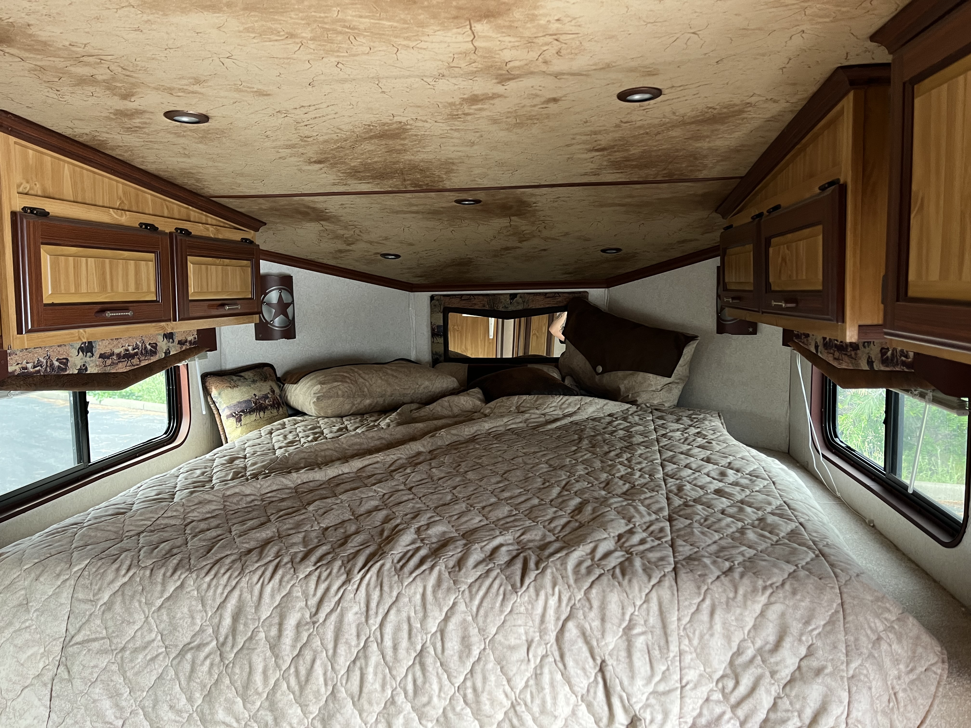 2006 Trails West LQ 2H Sierra 8 X 8 LQ