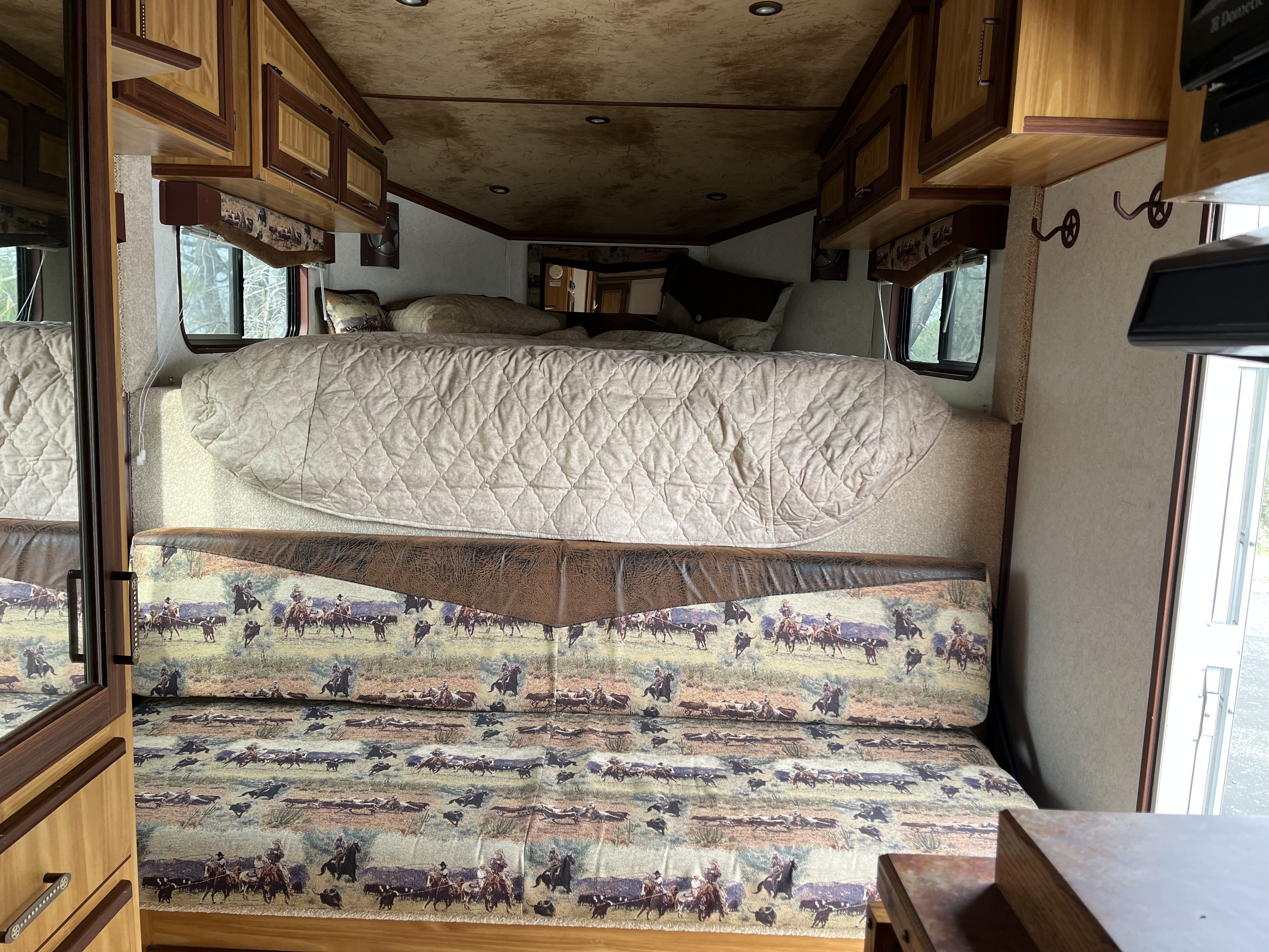 2006 Trails West LQ 2H Sierra 8 X 8 LQ