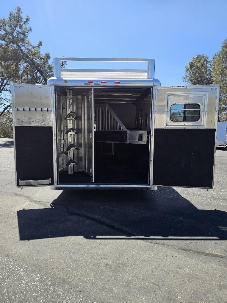 2009 Hart GN 4H Horse Trailer