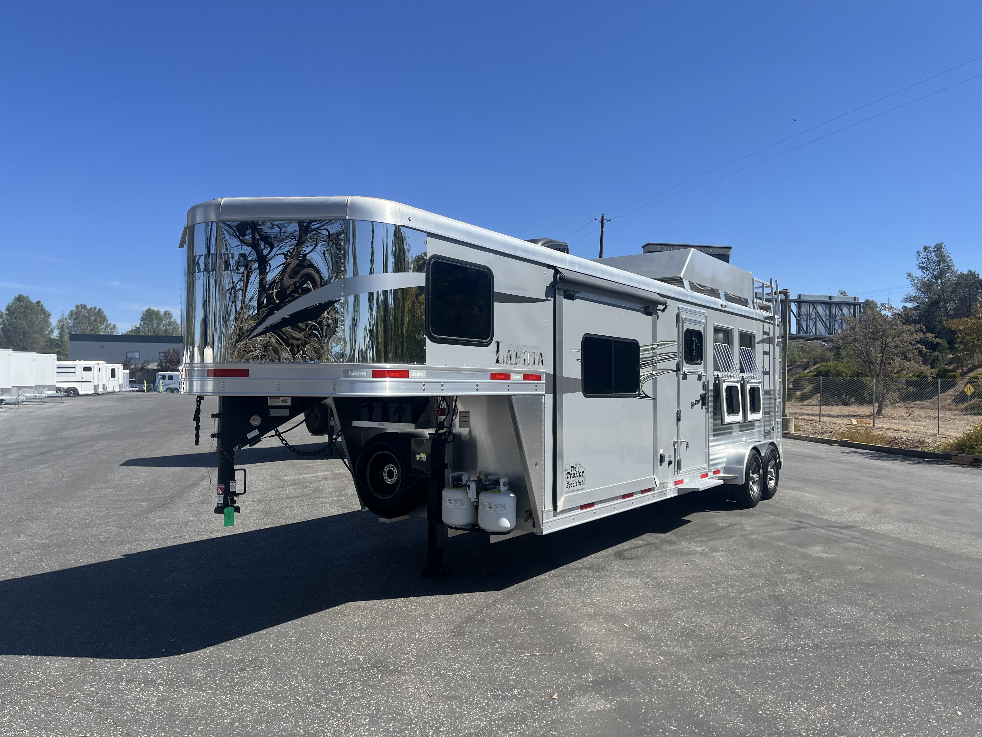 2021 Lakota LQ 3H Charger LQ