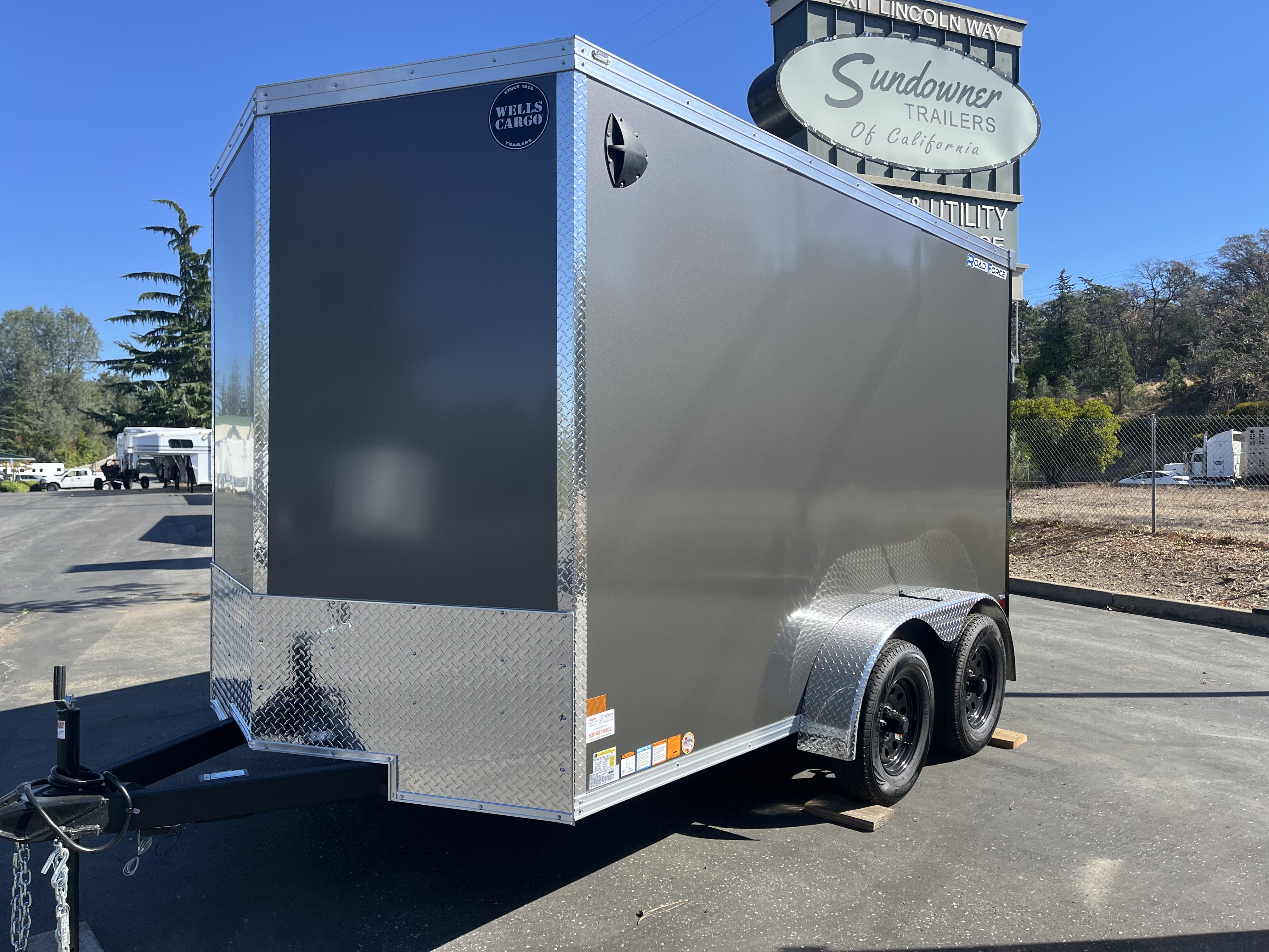 2027 Wells Cargo BP 7 X 16 Road Force V Cargo