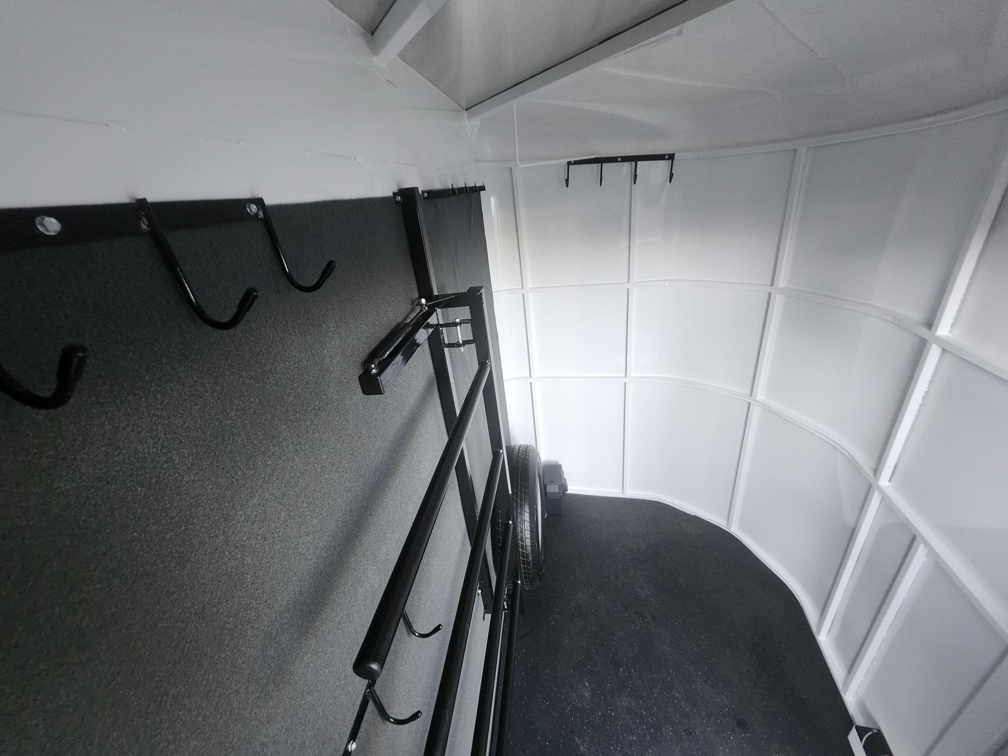 2022 Trails West BP 2H CLASSIC II WB Horse Trailer